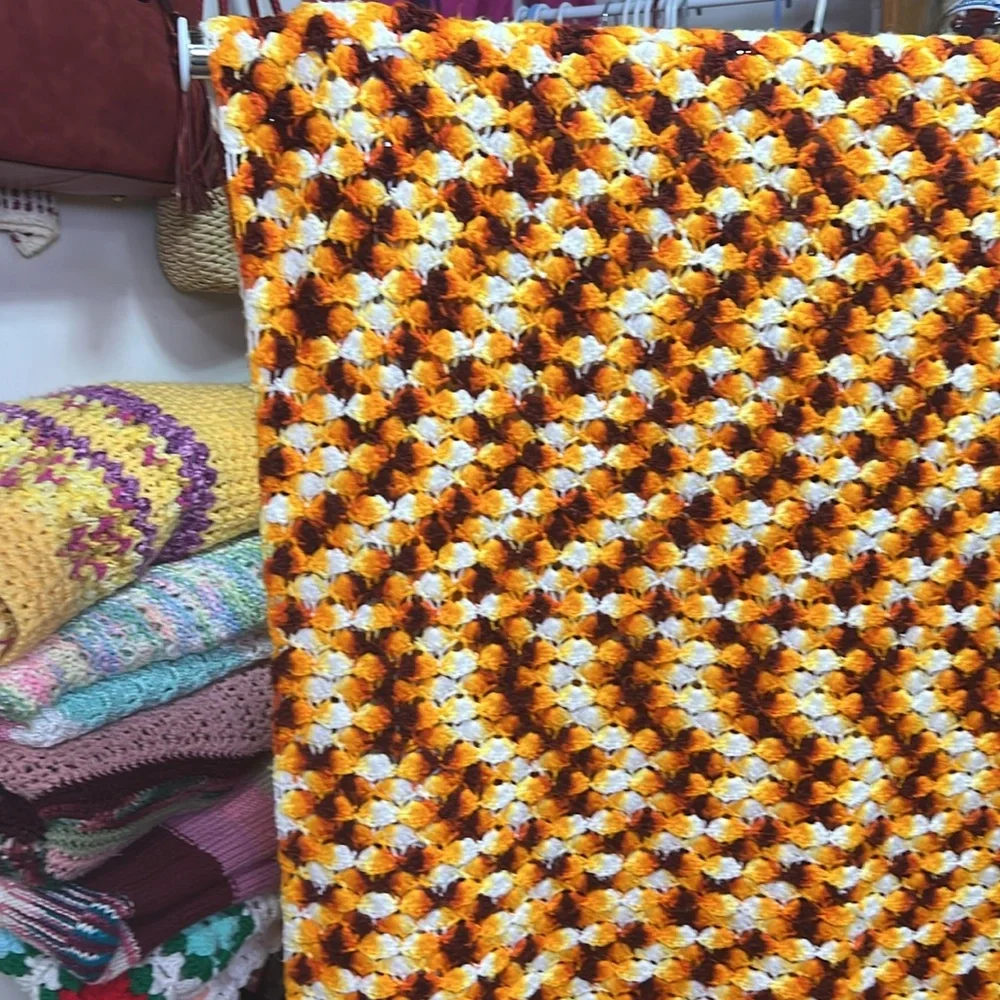 Throw crochet afghan 80 x45 Blanket Handmade - Picture 8 of 13